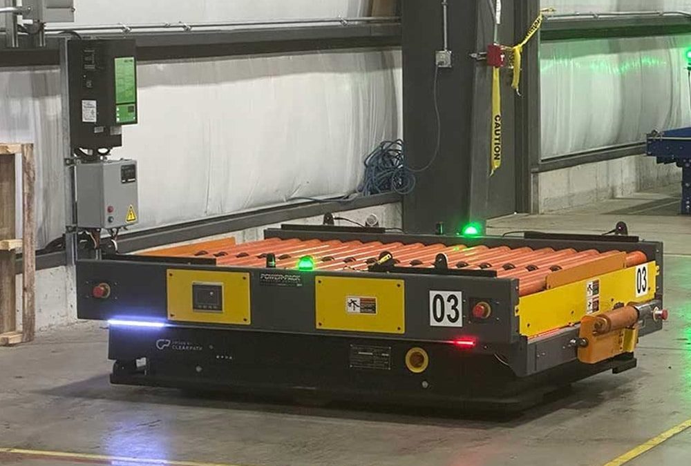Conveyor Integration – Smart Pairings with Robotics, AMRs, and Control Systems